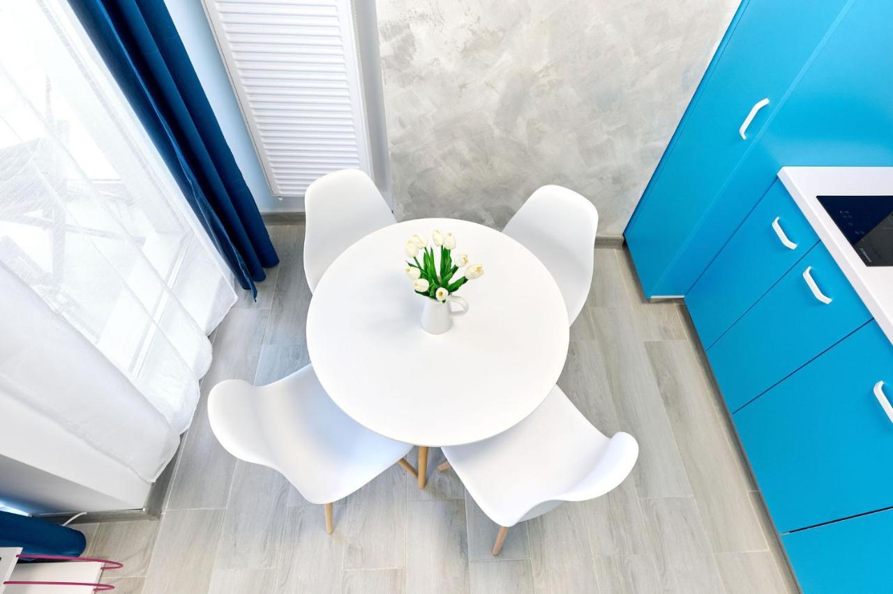 Color In Nord10 - Pool & Playground Mamaia